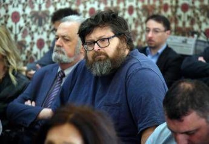 Caso Adinolfi, la difesa ricorre contro il carcere: "È bavaglio digitale" Caso Adinolfi, la difesa ricorre contro il carcere: "È bavaglio digitale"