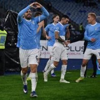 Lazio-Genoa 3-2, pioggia di rigori nell'Olimpico deserto