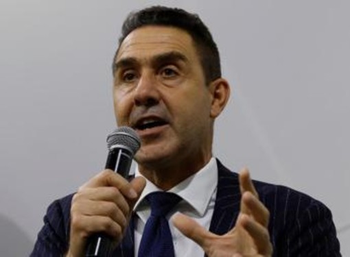 Vannacci e la 'tassa sulle bestemmie': "Applicare il Codice penale" Vannacci e la 'tassa sulle bestemmie': "Applicare il Codice penale"