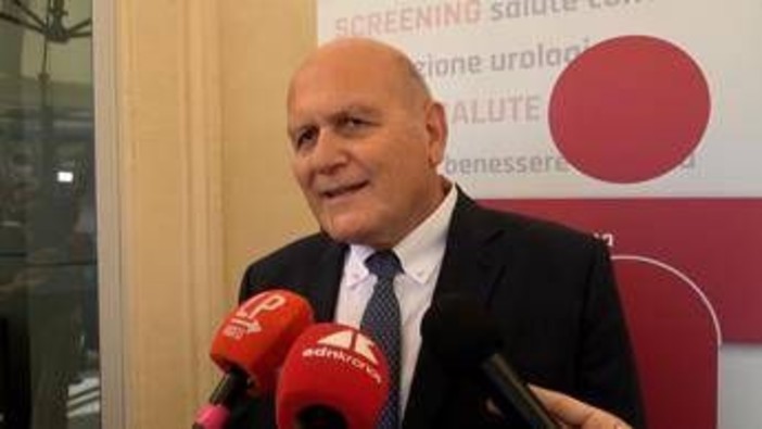 Fiaso: "Antibioticoresistenza tema centrale per cittadini e sostenibilità Ssn"