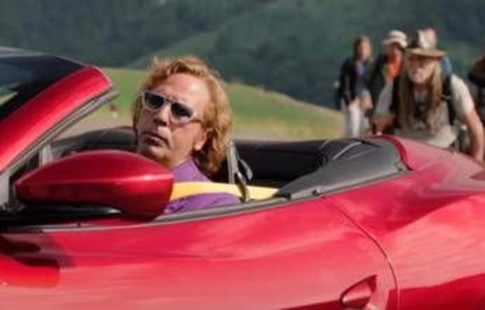 Natale al cinema, da Zalone a Sorrentino: cosa vedere Natale al cinema, da Zalone a Sorrentino: cosa vedere