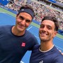 Musetti, allenamento show con Federer a New York: "Onorato di aver condiviso il campo con il re" Musetti, allenamento show con Federer a New York: "Onorato di aver condiviso il campo con il re"