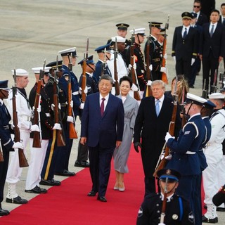 Xi Jinping arriva negli Stati Uniti, al via vertice “Stabilizzare rapporti”