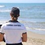 La Spezia, donna resta bloccata per ore su uno scoglio in mare: "L'abbiamo salvata, era in ipotermia" La Spezia, donna resta bloccata per ore su uno scoglio in mare: "L'abbiamo salvata, era in ipotermia"