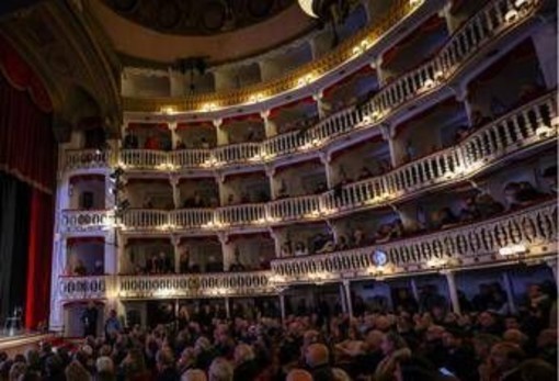 Napoli, la storia del Teatro Sannazaro: dal 1847 la 'Bomboniera di Via Chiaia'
