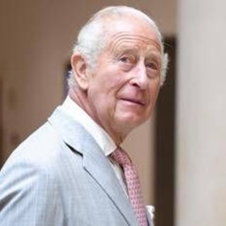 Famiglia reale, il biografo Hardman: "Accuse contro Carlo infondate, era il più scosso per Lady Diana" Famiglia reale, il biografo Hardman: "Accuse contro Carlo infondate, era il più scosso per Lady Diana"