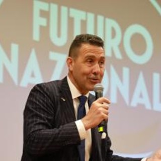 Vannacci: "Italia agli italiani. Centrodestra con noi o con von der Leyen?" Vannacci: "Italia agli italiani. Centrodestra con noi o con von der Leyen?"