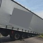Scontro fra tir a Bari, camion sospeso nel vuoto: vivi per miracolo i due conducenti Scontro fra tir a Bari, camion sospeso nel vuoto: vivi per miracolo i due conducenti