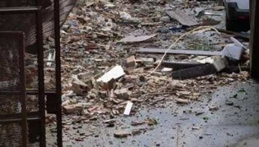 Esplosione in una villetta ad Andria, due morti: cosa sappiamo, i punti ancora da chiarire