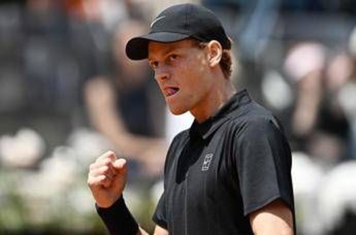 Sinner, show contro Rublev e record: è semifinale agli Internazionali