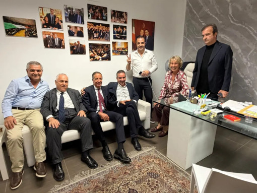 Camera, candidato del centrodestra Roscioli vince le suppletive a Reggio Calabria Camera, candidato del centrodestra Roscioli vince le suppletive a Reggio Calabria