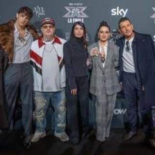 X Factor, oggi la finale a Napoli con Pausini e Derulo X Factor, oggi la finale a Napoli con Pausini e Derulo