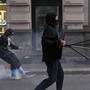 Corteo a Milano, il 'kit del manifestante' sui social: chat criptate e consigli anti-lacrimogeni