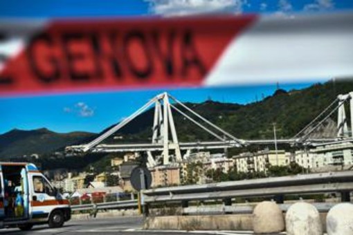 Processo per il crollo di Ponte Morandi, l'analisi: nessun rischio prescrizione fino al 2032