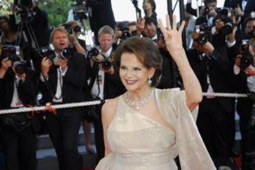 Claudia Cardinale, la "sirena dello schermo" che sfidò il destino e conquistò il cinema
