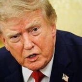 Guerra Usa-Iran, scaduta la tregua. Trump ora minaccia l'Oman: "Se vi mettete in mezzo vi bombarderemo"