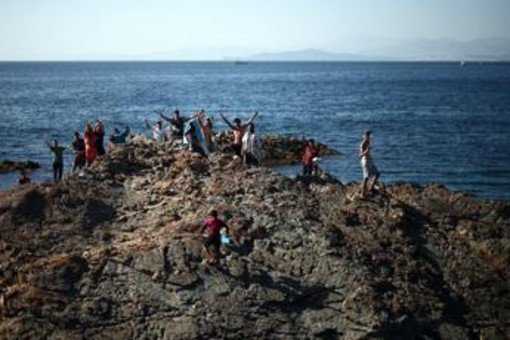 Crisi Ceuta, Piantedosi: "Solidarietà alla Spagna, controlli alla frontiera non sono contro Madrid" Crisi Ceuta, Piantedosi: "Solidarietà alla Spagna, controlli alla frontiera non sono contro Madrid"