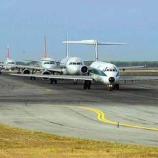 Aerei, sindacati confermano scioperi: "Proclamati da tempo"