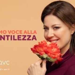 Qvc Italia, nuova campagna dedicata alla gentilezza come forza del cambiamento