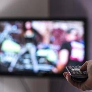 Ascolti tv, 'Colpa dei Sensi' su Canale 5 vince prima serata con il 15,4% Ascolti tv, 'Colpa dei Sensi' su Canale 5 vince prima serata con il 15,4%