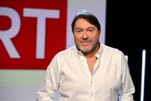 Rai sospende repliche estive di Report: "Scelta per tutelare brand e redazione". Ranucci: "Decisione sconcertante" Rai sospende repliche estive di Report: "Scelta per tutelare brand e redazione". Ranucci: "Decisione sconcertante"