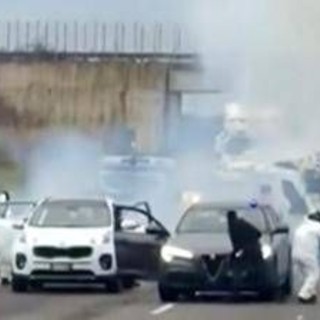 Brindisi, per l'assalto al portavalori caccia ad altri sei banditi in fuga