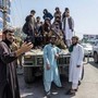 Afghanistan, cinque anni fa cadeva Kabul: la 'pace' dei Talebani in un'emergenza senza fine