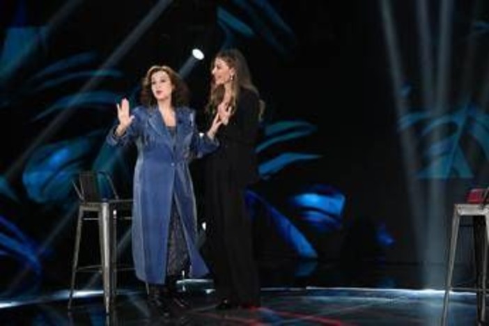 Belve, Fagnani e la domanda 'mancata' per Stefania Sandrelli: "Come ho potuto?" Belve, Fagnani e la domanda 'mancata' per Stefania Sandrelli: "Come ho potuto?"