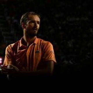 Sinner e i problemi fisici, Medvedev: "Sembra Djokovic..." Sinner e i problemi fisici, Medvedev: "Sembra Djokovic..."