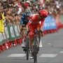 Clamoroso alla Vuelta, Pogacar cade e si ritira
