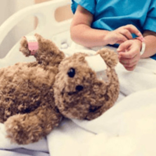 Belluno, bimba di 2 anni dimessa da ospedale muore poco dopo: indagini in corso Belluno, bimba di 2 anni dimessa da ospedale muore poco dopo: indagini in corso