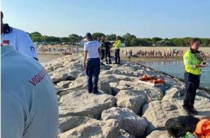Jesolo, trovato morto in mare il bimbo di 6 anni disperso