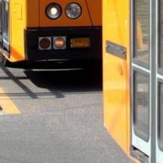 Vicenza, 15enne disabile scorda l'abbonamento: autista lo fa scendere dal bus