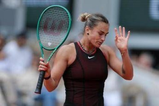 Roland Garros, Sabalenka ko con Shnaider ai quarti Roland Garros, Sabalenka ko con Shnaider ai quarti
