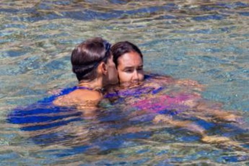 Pier Silvio Berlusconi si gode le vacanze in Corsica con Silvia Toffanin e i figli Pier Silvio Berlusconi si gode le vacanze in Corsica con Silvia Toffanin e i figli