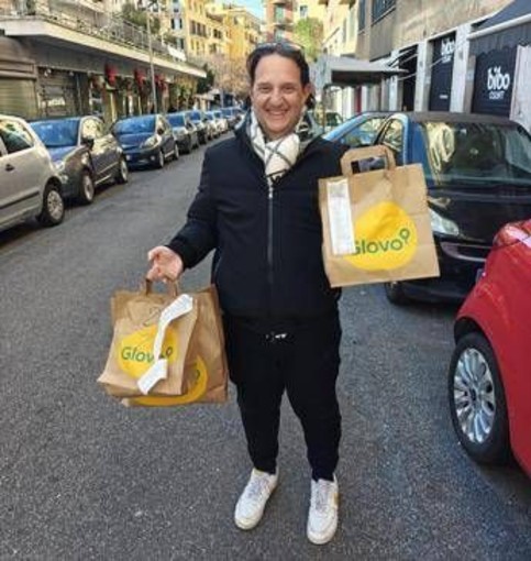 "Contro aggressioni mi muovo solo in auto e di giorno": vita da rider, la storia di Gianluca