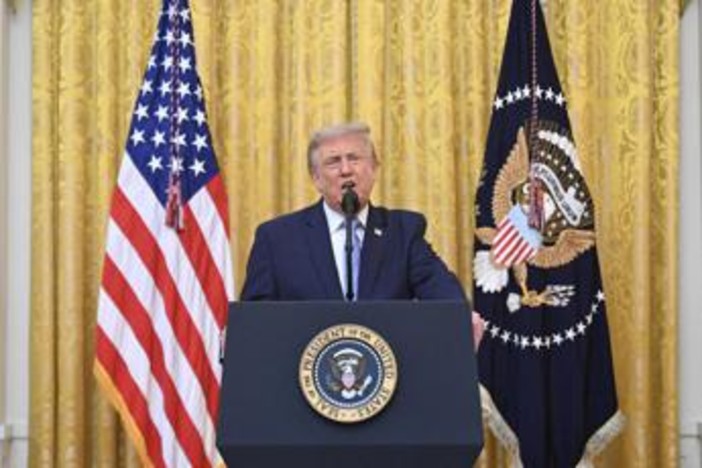 Trump denuncia il sistema elettorale Usa: "E' compromesso, Cina ha rubato dati” Trump denuncia il sistema elettorale Usa: "E' compromesso, Cina ha rubato dati”
