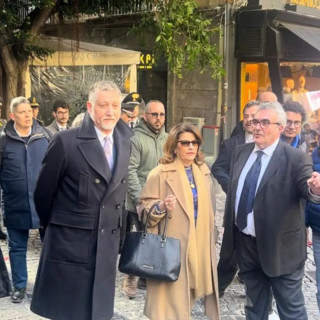 Giuli “Massimo sforzo del governo per il restauro del teatro Sannazaro”