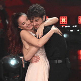 Ballando, il gesto della madre di Andrea Delogu per Nikita Perotti: il retroscena che fa pensare Ballando, il gesto della madre di Andrea Delogu per Nikita Perotti: il retroscena che fa pensare