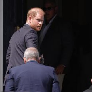 Principe Harry ed Elton John perdono la causa contro l'editore del Daily Mail Principe Harry ed Elton John perdono la causa contro l'editore del Daily Mail