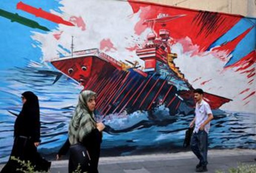 Iran avverte gli Usa: "Trump vuole bombardare nostre infrastrutture? Occhio per occhio" Iran avverte gli Usa: "Trump vuole bombardare nostre infrastrutture? Occhio per occhio"