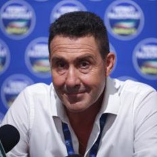 Vannacci: "Femminicidio non esiste". E sui migranti: "Soglia stranieri al 4%" Vannacci: "Femminicidio non esiste". E sui migranti: "Soglia stranieri al 4%"