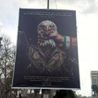 Iran risponde a Trump: "Aspettatevi azioni schiaccianti e distruttive" - Diretta