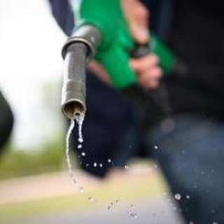 Carburanti, su i prezzi: diesel oltre i 2 euro al litro e benzina verso il massimo del 2026 Carburanti, su i prezzi: diesel oltre i 2 euro al litro e benzina verso il massimo del 2026