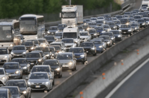 Tavolo Automotive, Assogasliquidi: "Bene annuncio Urso incentivi retrofit a gas per auto circolanti" Tavolo Automotive, Assogasliquidi: "Bene annuncio Urso incentivi retrofit a gas per auto circolanti"