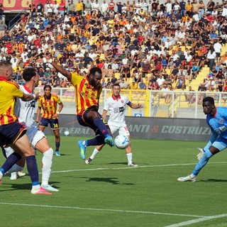 Gol ed emozioni al Via del Mare, il Lecce la spunta sul Monza per 3-2