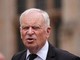 Addio a Jeffrey Archer, lo scrittore britannico da oltre 300 milioni di copie: aveva 86 anni, la sua vita tra politica e scandali
