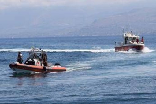 Migranti, recuperato un corpo adavere a Custonaci nel Trapanese