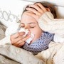 Influenza, quasi un milione di italiani a letto in sette giorni: vicino il picco della variante K Influenza, quasi un milione di italiani a letto in sette giorni: vicino il picco della variante K