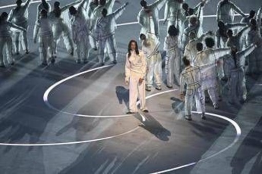 Milano Cortina, Ghali censurato nella cerimonia? Polemica social non si ferma